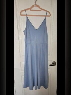 NWT H&M Light Blue Midi Dress – Size M